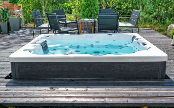Cost of Spa Deck Remodeling in Irvine